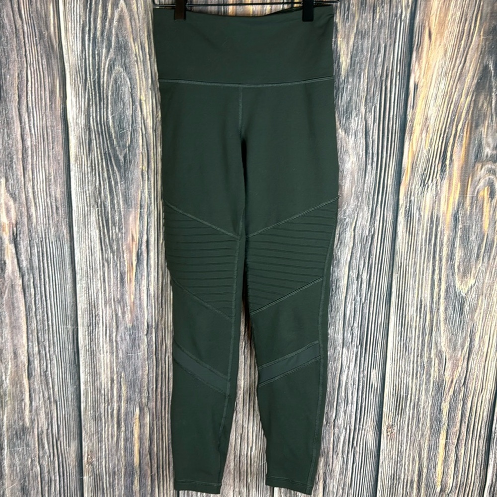 Old Navy Elevate Legging- Size Small